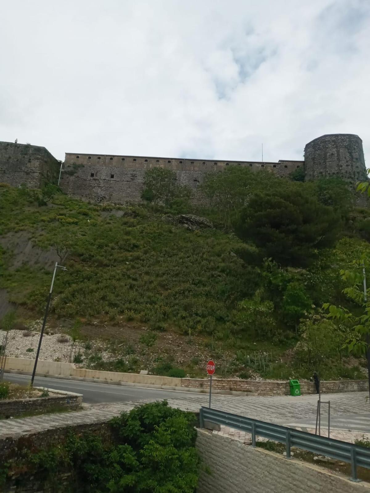 Relax Camping Gjirokastër Exterior foto