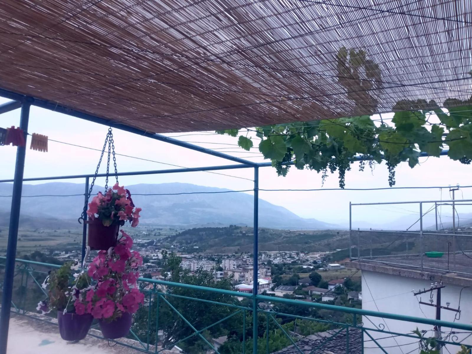 Relax Camping Gjirokastër Exterior foto