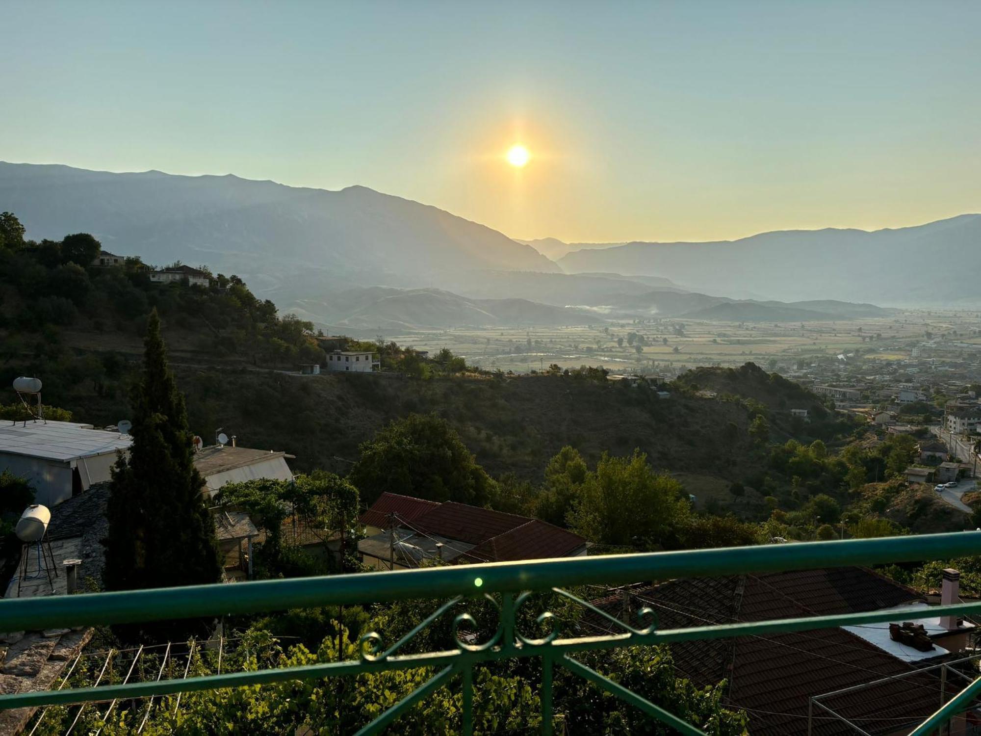 Relax Camping Gjirokastër Exterior foto